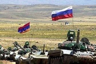 РФ анонсировала девять международных военных учений