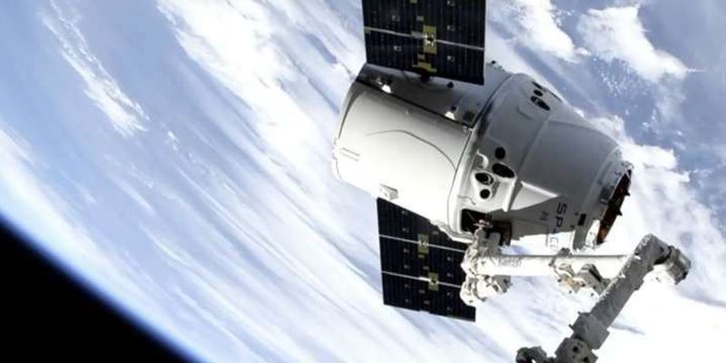 SpaceX скасувала запуск Falcon 9, яка мала доставити на орбіту 60 супутників