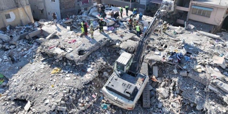 В Турции арестовали 180 человек, причастных к массовым разрушениям во время землетрясения - Reuters