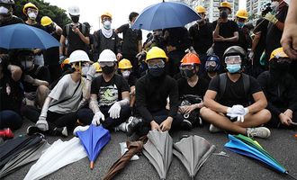 Пятеро студентов в Гонконге получили тюремные сроки за участие в протестах