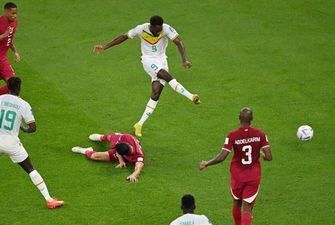 Катар став першою країною-господаркою чемпіонату світу, яка програла два матчі на груповому етапі