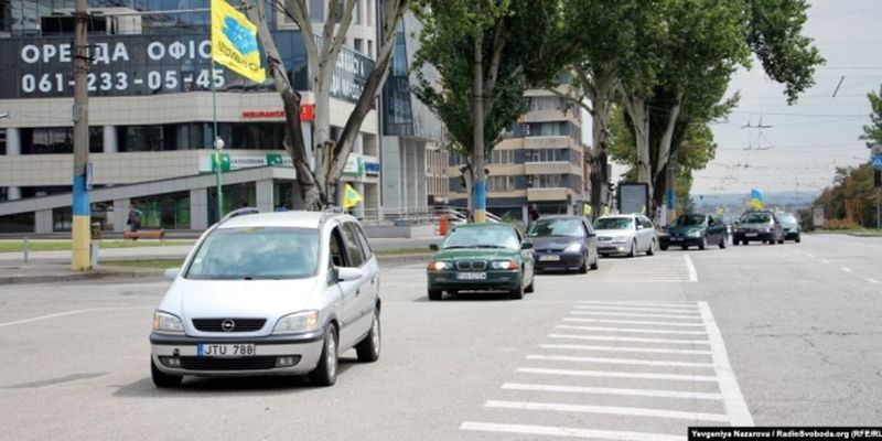 В Запорожье “евробляхеры”провели автопробег против штрафов