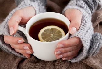 Медики назвали топ-5 полезных напитков от простуды