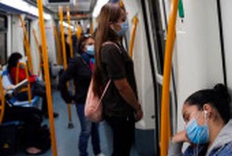 Іспанія скасовує обов’язкові маски в громадському транспорті з 7 лютого