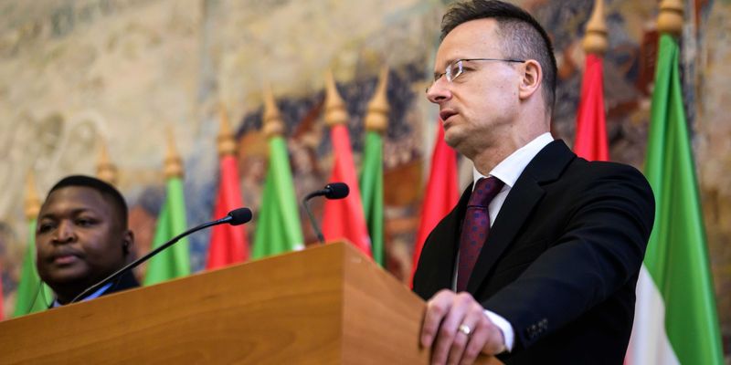 "Если перейдем эту черту, то...": Венгрия поддержала РФ