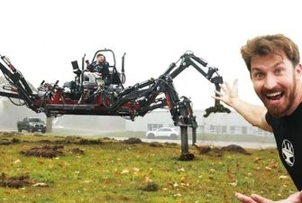 Блоггеры собрали "самого большого в мире" ездового робота-паука Megahex