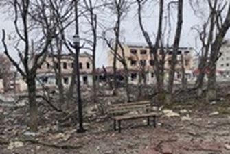 В Изюме разрушены и повреждены 80% зданий