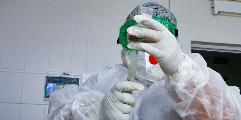 В Черновцах умер провизор аптеки, недавно вакцинированный Covishield