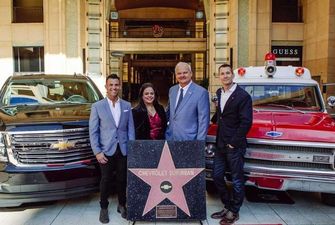 Chevrolet Suburban попал на голливудскую Аллею славы