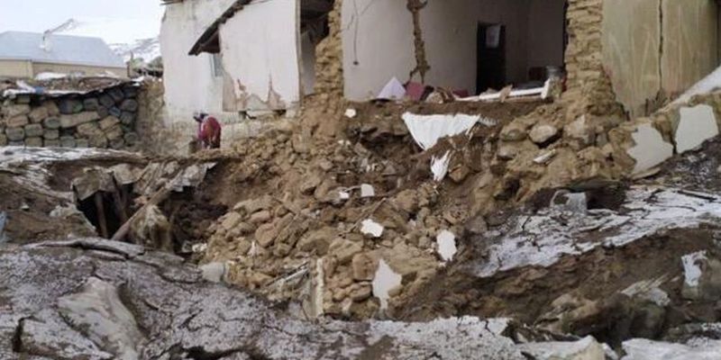 Турцию всколыхнуло мощное землетрясение: погибли дети