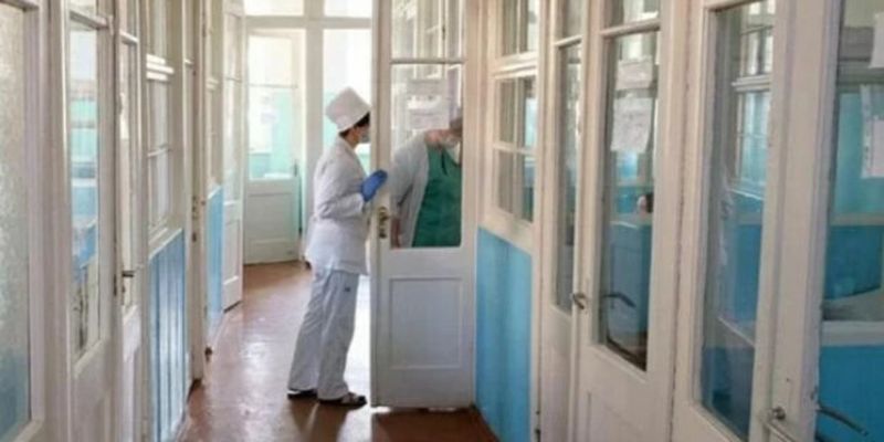 "Если даже заболели": украинцам посоветовали избегать больниц во время карантина, в чем причина