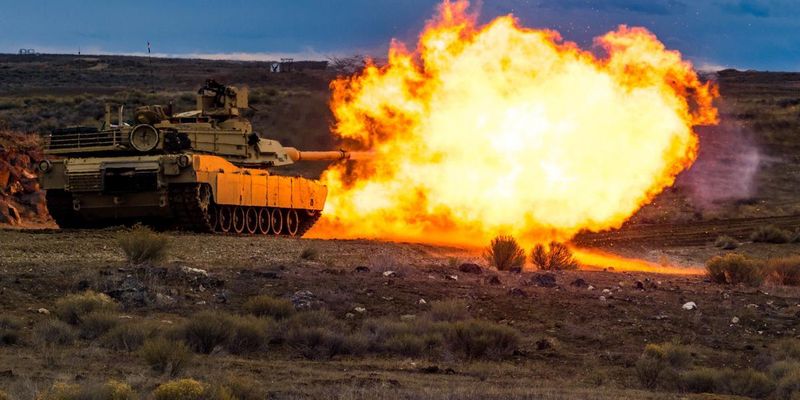 США передают Украине 31 танк Abrams - Байден
