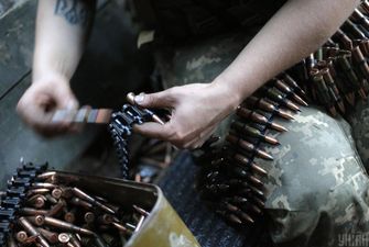 Украинский военный получил ранение из-за обстрела боевиков на Донбассе