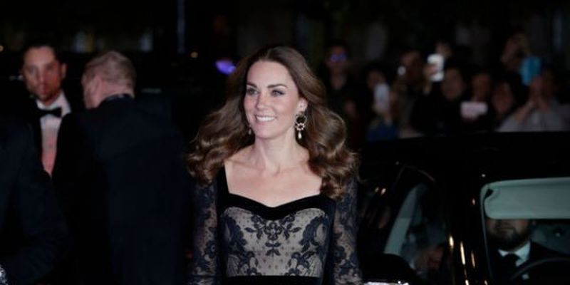 Прекрасна пара: Кейт Міддлтон і принц Вільям на Royal Variety Performance