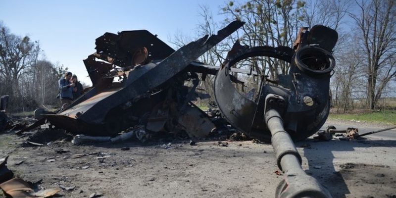 В зоне ООС украинские бойцы уничтожили вражеский самолет и пять танков