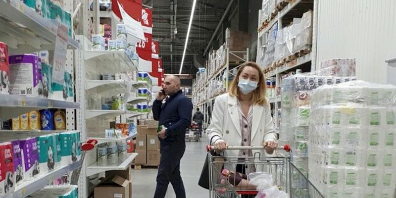 "По цене элитного коньяка": в Украине взвинтили цены на антисептик, фото