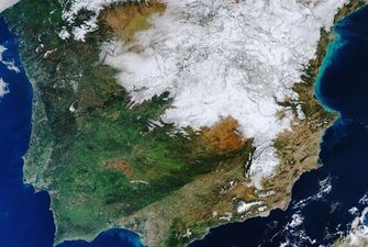 Опубликованы спутниковые фото заснеженной Испании