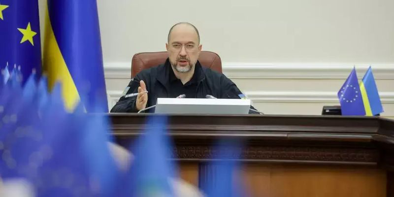 Шмыгаль выиграл суд у НАПК - премьер не "сдавал" обличителя коррупции