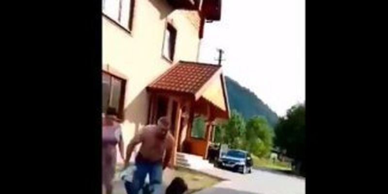 Депутат ударив у обличчя жінку: момент зняли на відео