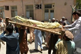 В Афганистане неизвестный расстрелял семью на пикнике, трое погибших
