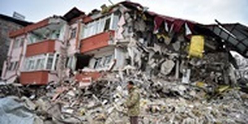 В Турции намерены отстроить разрушенные землетрясением города