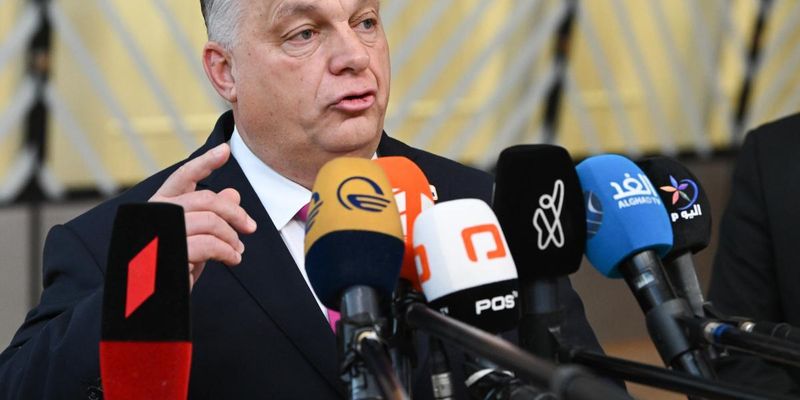 Запад в шаге от отправки своих военных в Украину, - Орбан