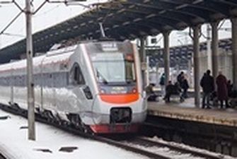 Укрзализныця назначила дополнительные поезда на Новый год