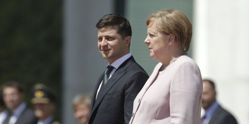 Меркель назвала дату першої зустрічі зовнішньополітичних радників лідерів "нормандської четвірки"