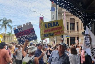 В Австралии митинговали против локдауна, масок и прививок от COVID-19