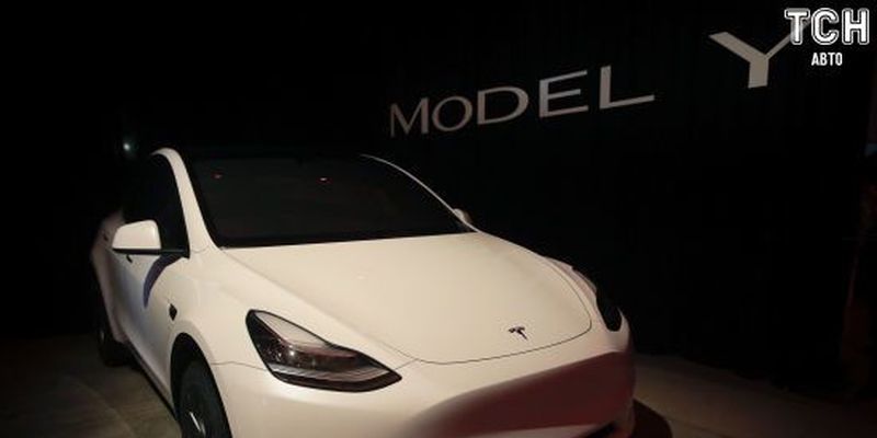 Tesla назвала дату перших поставок Model Y