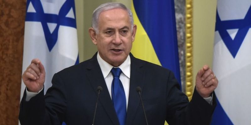 Премьер-министра Израиля Биньямина Нетаньяху обвиняют в коррупции: открыто 3 производства