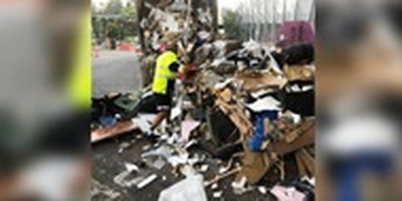 Молодожены перебрали 30 тонн мусора, чтобы найти обручальные кольца