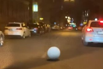 По улице Харькова катался бетонный шар