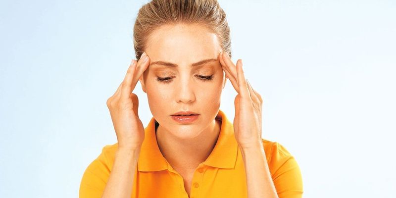 Названы 5 эффективных способов снять головную боль