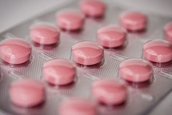 В Украине расширили список препаратов для лечения COVID-19