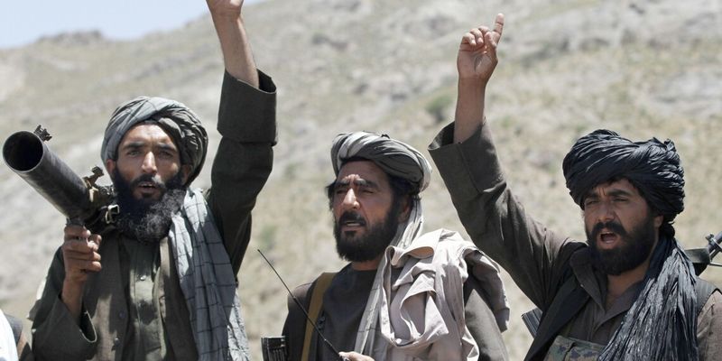 Террорист-смертник был убит у паспортного стола в Афганистане: есть пострадавшие