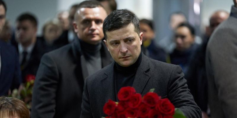 Зеленський та керівники держави вшанували пам’ять загиблих у авіакатастрофі в Ірані українців