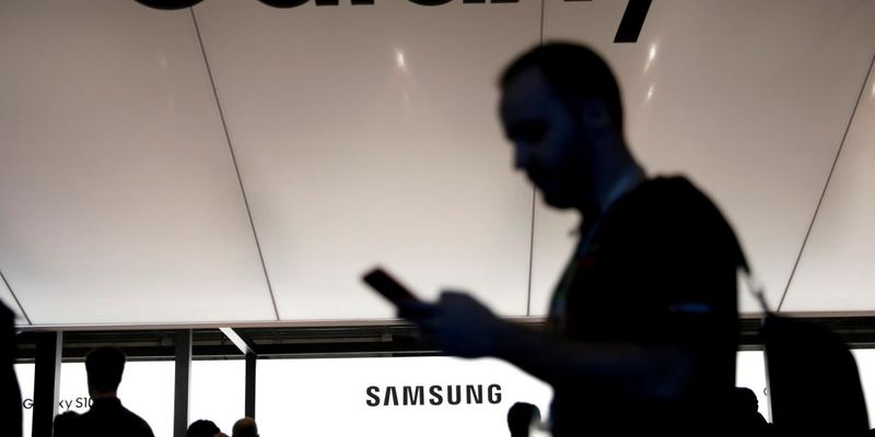 Названо смартфони Samsung, які отримають оновлення Android 10: список