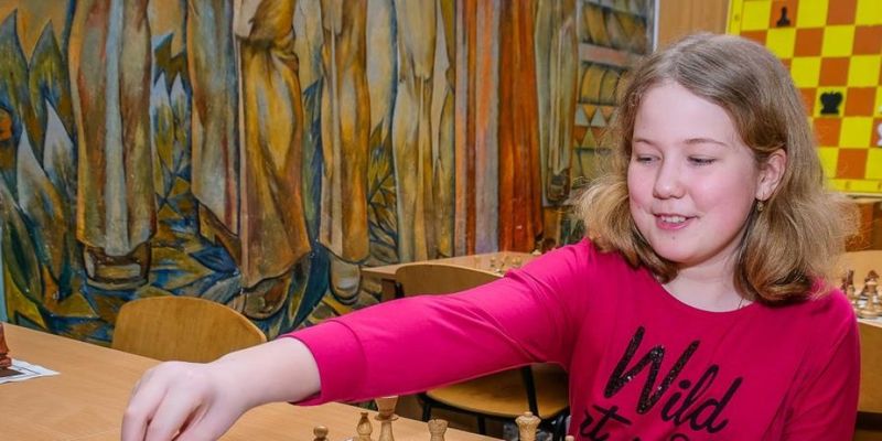 Юная украинка совершила «шахматный подвиг» в Эстонии
