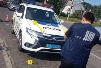 Экипаж патрульных сбил двух женщин во Львове