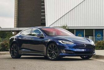 Tesla згортає продажі «бюджетних» версій Model S і Model X
