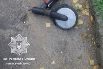 У Львові сталася ДТП із електросамокатом. У поліції не знають, куди його віднести - до пішоходів чи до транспорту