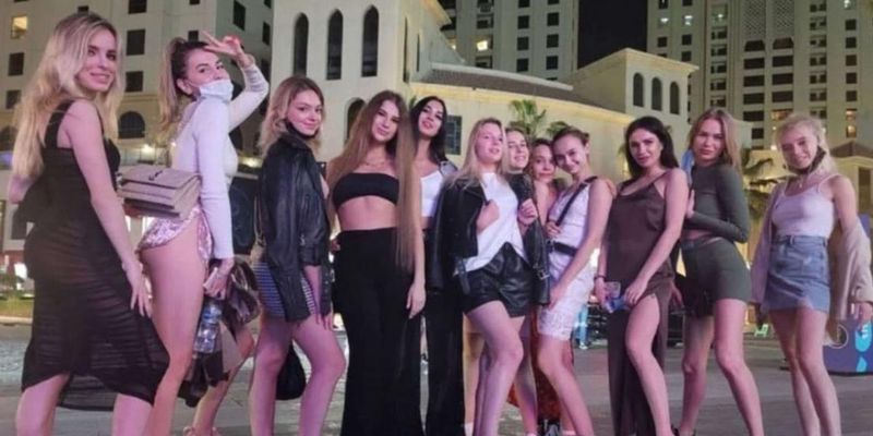 Оргій не було: подруга затриманих у Дубаї моделей висловилася про інцидент