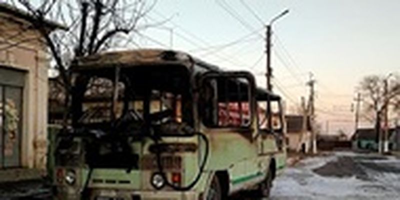 На Одессчине рядом с отделением пожарных сгорел автобус Нацгвардии