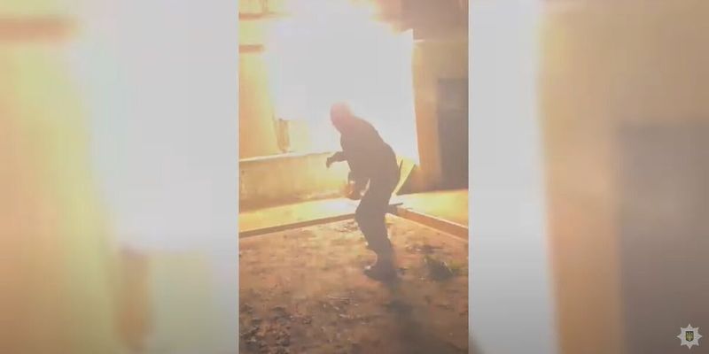 По заказу поджигали квартиры и дома по всей Украине: правоохранители задержали 10 злоумышленников. Фото и видео