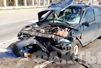 На Одесской трассе Fiat столкнулся в Hyundai, который притормозил перед поворотом