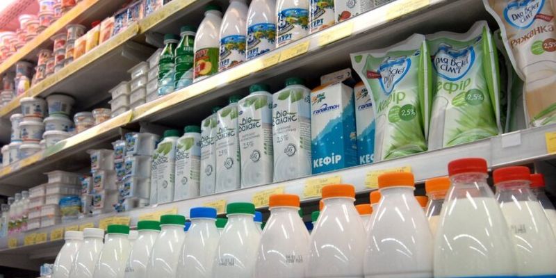 Супермаркеты изменили цены на молоко, творог и сливочное масло в конце января
