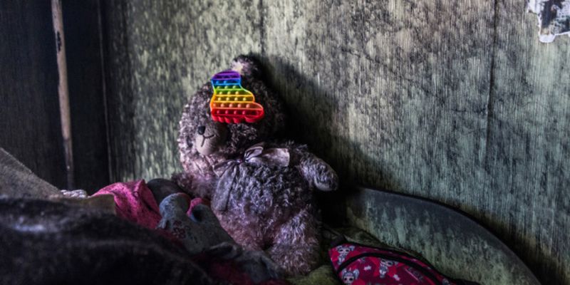 россияне ранили в Украине уже 839 детей