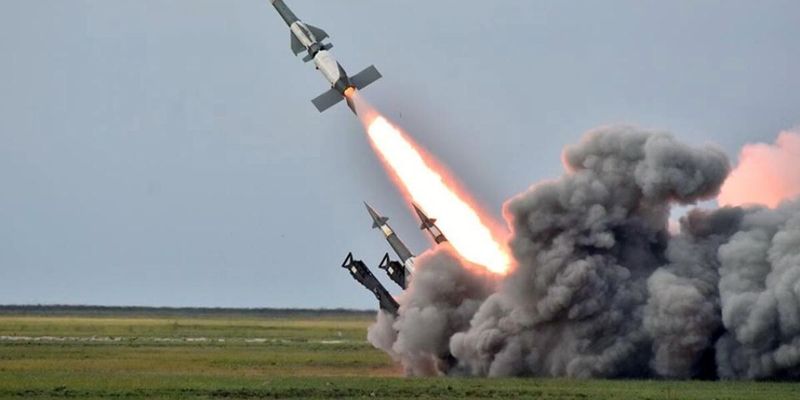 Очередная ракетная атака: звуки взрывов слышны в Киевской, Винницкой, Одесской и Днепропетровской областях