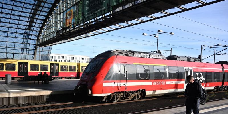 В Германии наконец отменят маски в поездах